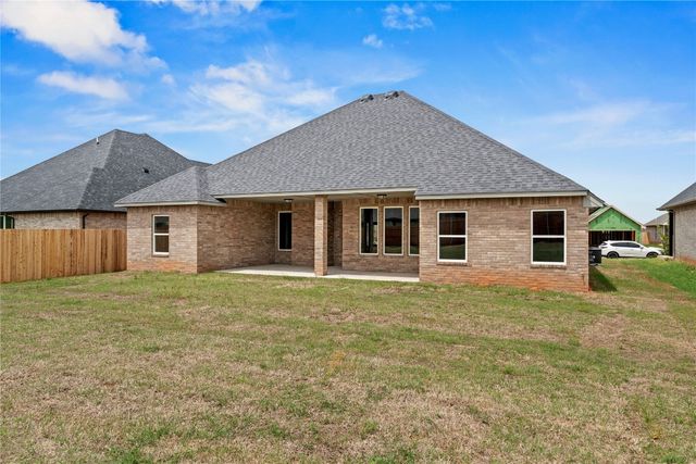 10452 SW 51st Street, Mustang, OK 73064