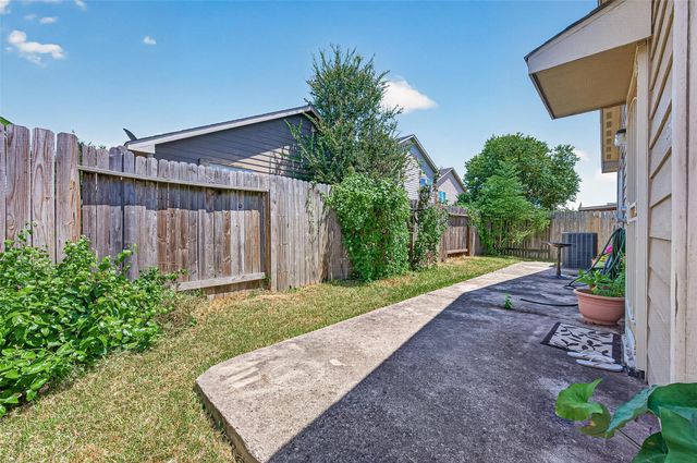 7870 Maverick Trace Lane, Cypress, TX 77433