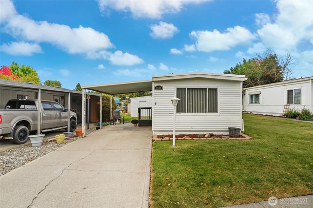 1031 SE Scenic View Drive, College Place, WA 99324