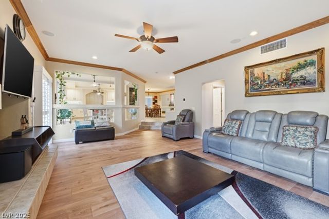 7897 Salt Spray Court, Las Vegas, NV 89139