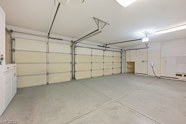 7897 Salt Spray Court, Las Vegas, NV 89139