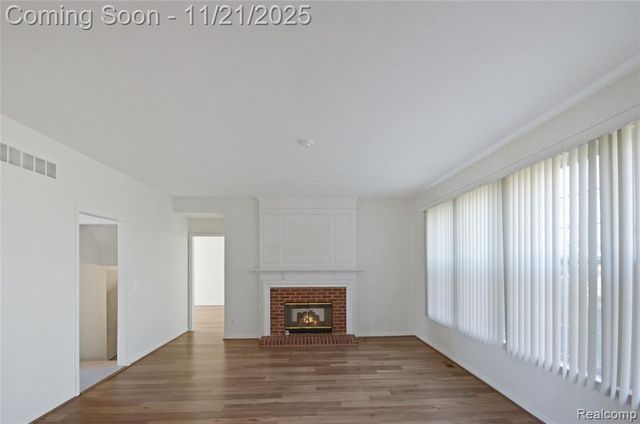 34376 Giannetti Drive, Sterling Heights, MI 48312