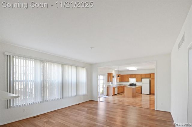 34376 Giannetti Drive, Sterling Heights, MI 48312