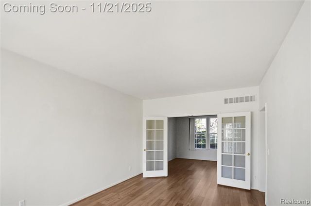 34376 Giannetti Drive, Sterling Heights, MI 48312