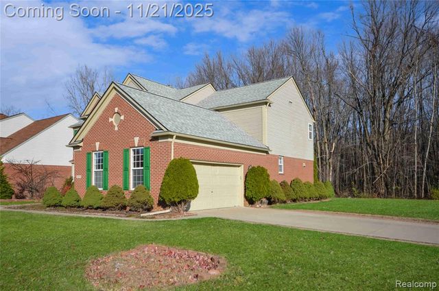 34376 Giannetti Drive, Sterling Heights, MI 48312