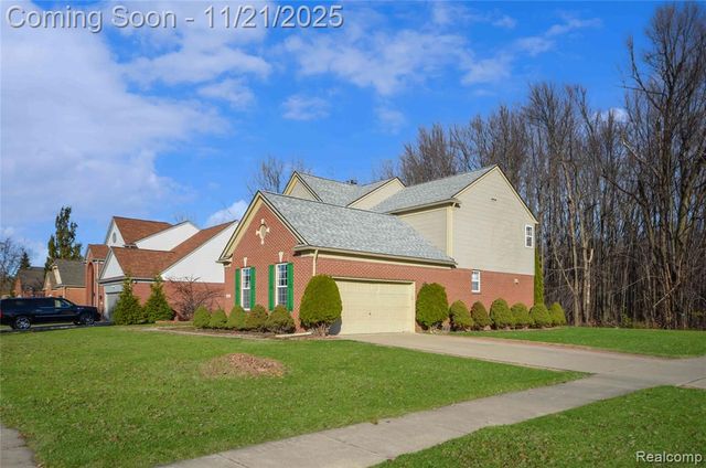 34376 Giannetti Drive, Sterling Heights, MI 48312