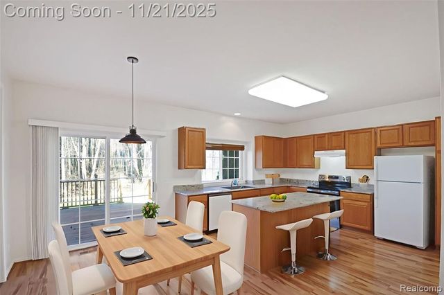 34376 Giannetti Drive, Sterling Heights, MI 48312