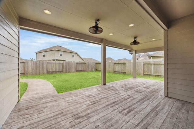 4323 Oakdale Mist Drive, Dickinson, TX 77539