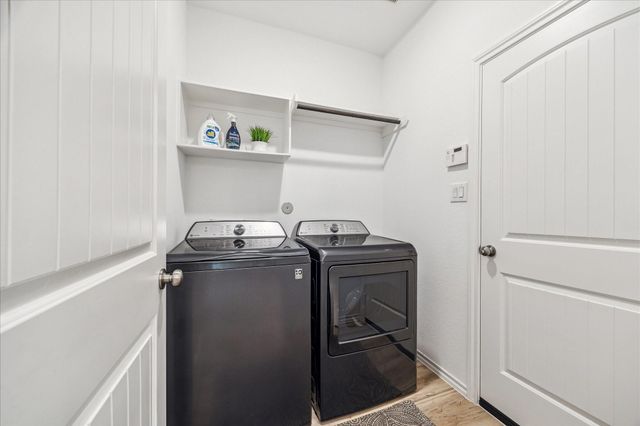 4323 Oakdale Mist Drive, Dickinson, TX 77539