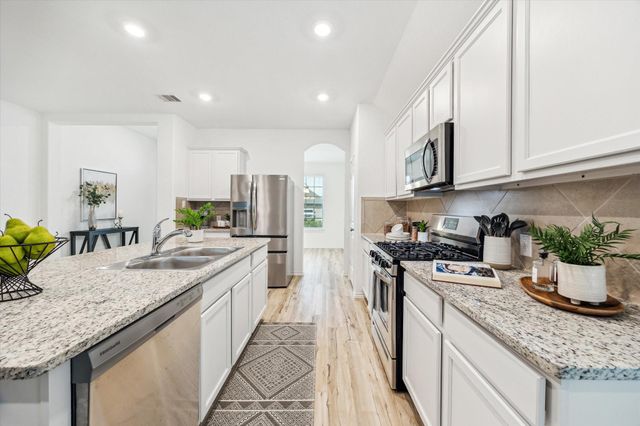 4323 Oakdale Mist Drive, Dickinson, TX 77539