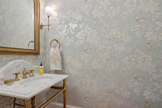 1211 Saint Anne Avenue, Lake Charles, LA 70601