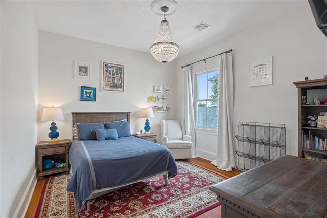 1211 Saint Anne Avenue, Lake Charles, LA 70601