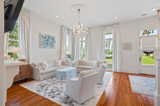 1211 Saint Anne Avenue, Lake Charles, LA 70601