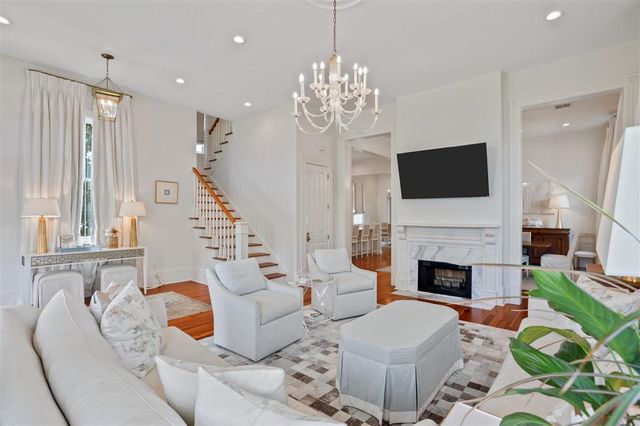 1211 Saint Anne Avenue, Lake Charles, LA 70601