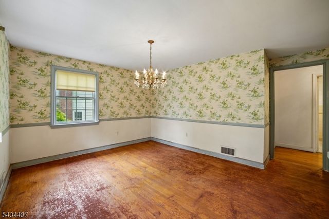 137 Beekman Rd, Summit City, NJ 07901
