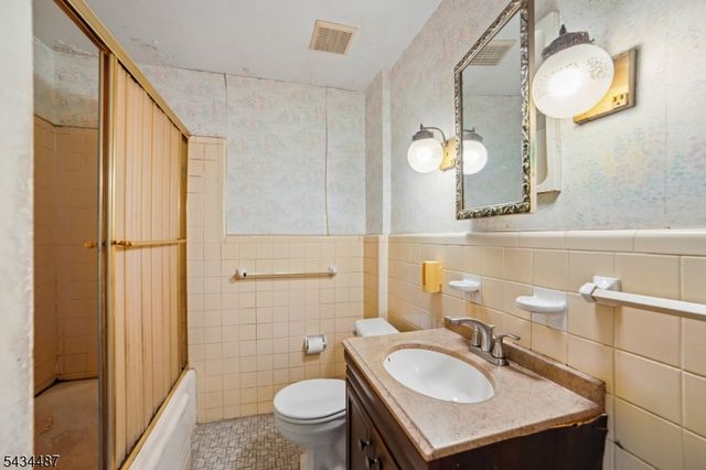 137 Beekman Rd, Summit City, NJ 07901