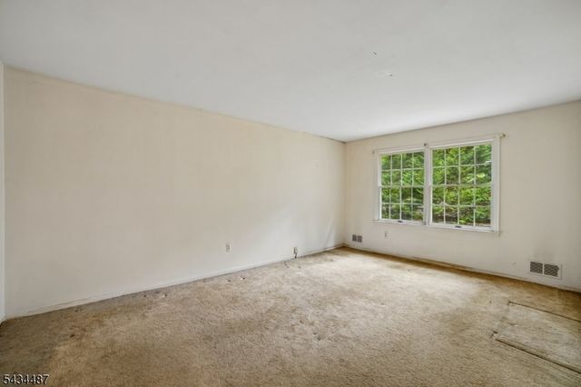 137 Beekman Rd, Summit City, NJ 07901