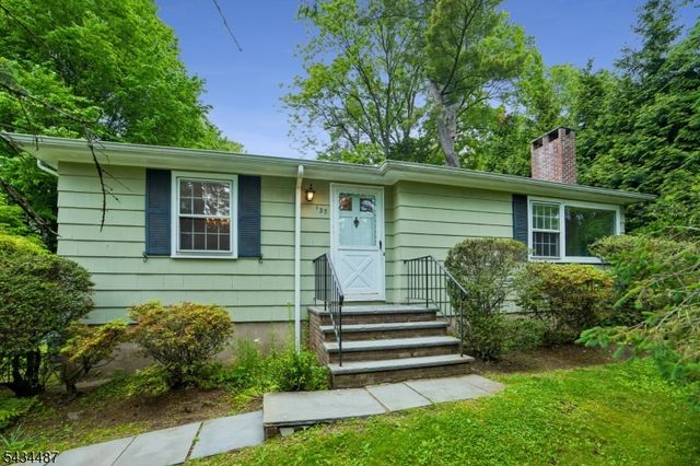 137 Beekman Rd, Summit City, NJ 07901