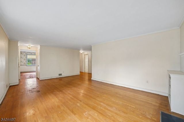137 Beekman Rd, Summit City, NJ 07901