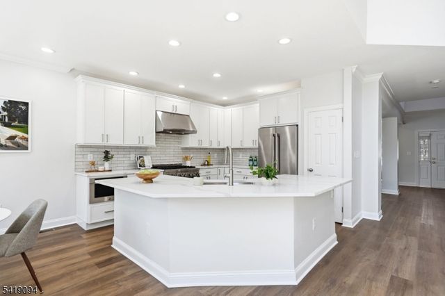 90 Glen Rock Rd, Cedar Grove Twp., NJ 07009