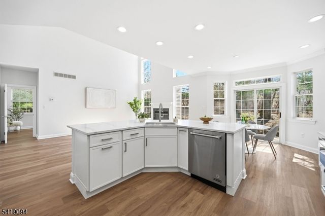 90 Glen Rock Rd, Cedar Grove Twp., NJ 07009