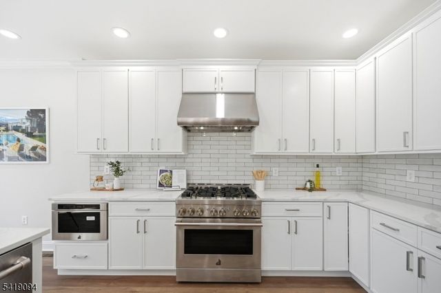 90 Glen Rock Rd, Cedar Grove Twp., NJ 07009