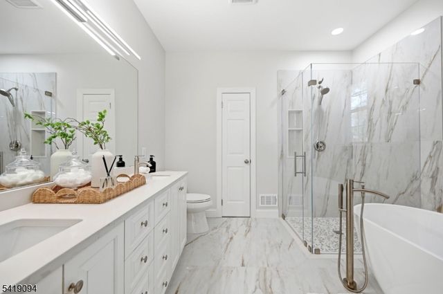 90 Glen Rock Rd, Cedar Grove Twp., NJ 07009