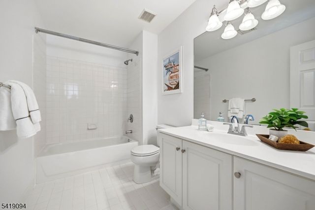 90 Glen Rock Rd, Cedar Grove Twp., NJ 07009