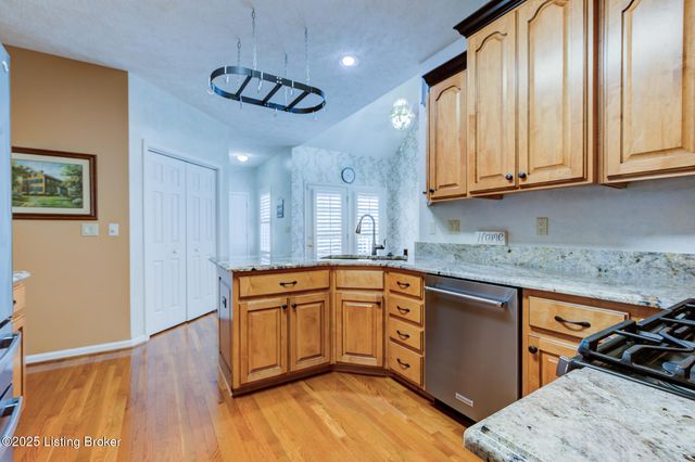 13408 Forest Springs Dr, Louisville, KY 40245