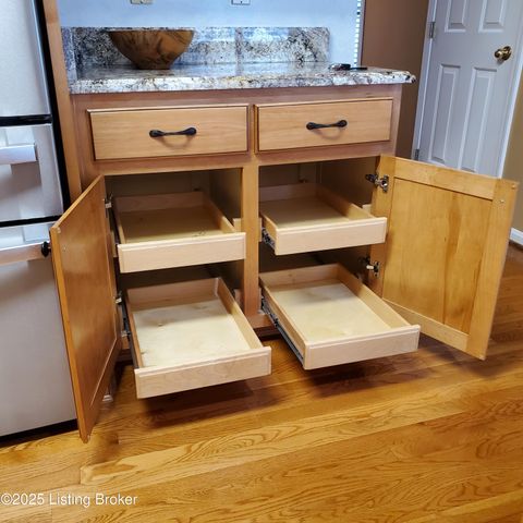 13408 Forest Springs Dr, Louisville, KY 40245