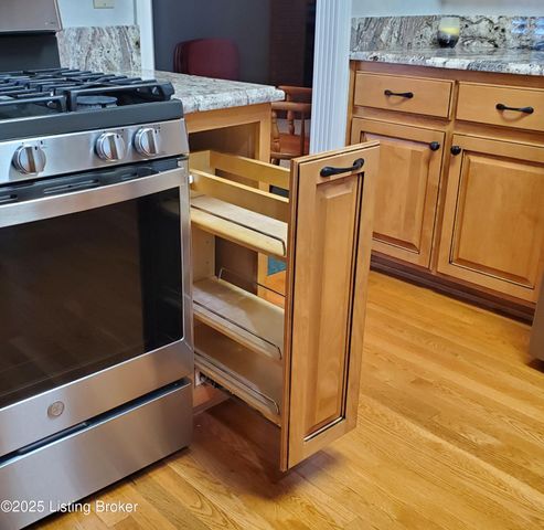 13408 Forest Springs Dr, Louisville, KY 40245