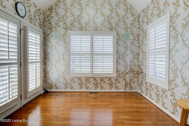 13408 Forest Springs Dr, Louisville, KY 40245