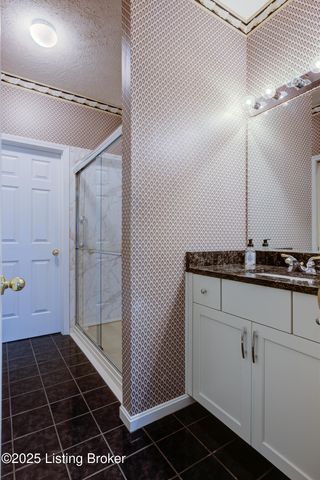 13408 Forest Springs Dr, Louisville, KY 40245