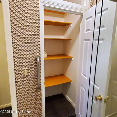 13408 Forest Springs Dr, Louisville, KY 40245