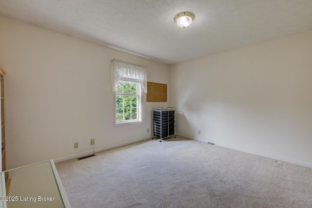 13408 Forest Springs Dr, Louisville, KY 40245