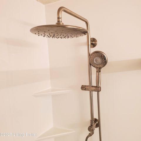 13408 Forest Springs Dr, Louisville, KY 40245