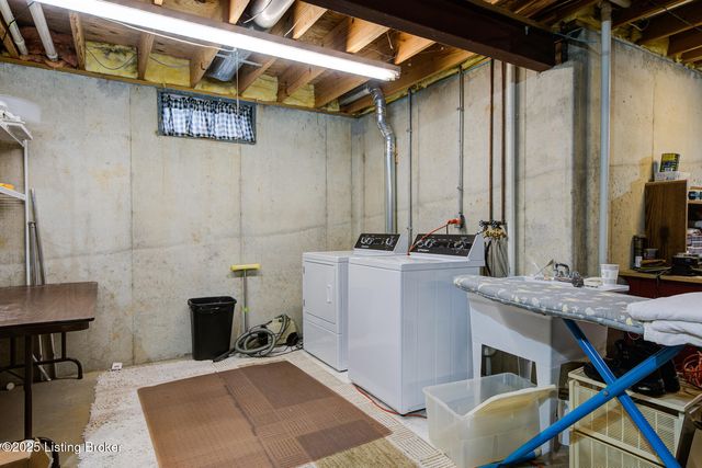 13408 Forest Springs Dr, Louisville, KY 40245