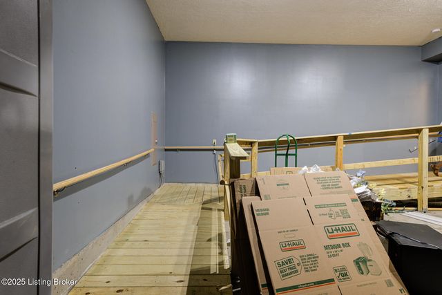 13408 Forest Springs Dr, Louisville, KY 40245