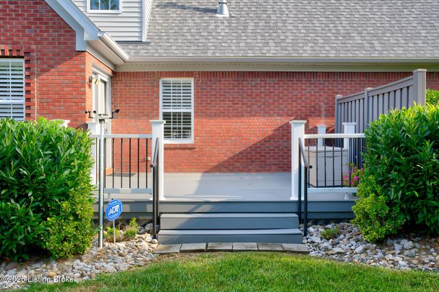 13408 Forest Springs Dr, Louisville, KY 40245