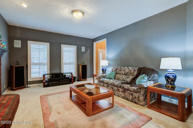 13408 Forest Springs Dr, Louisville, KY 40245