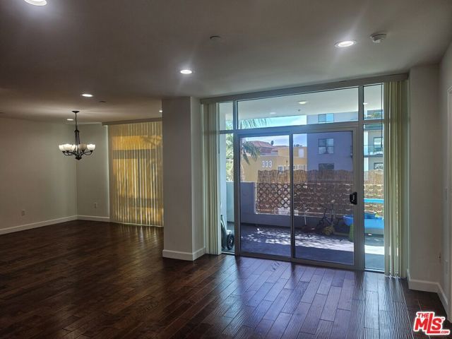 332 S Oxford Avenue 201, Los Angeles, CA 90020