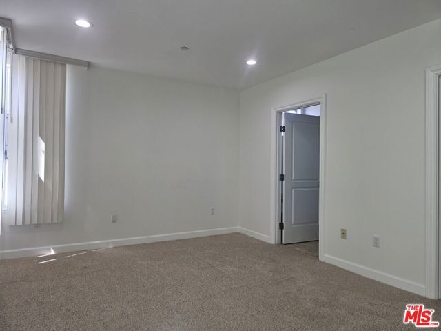 332 S Oxford Avenue 201, Los Angeles, CA 90020