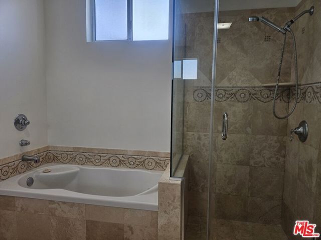 332 S Oxford Avenue 201, Los Angeles, CA 90020