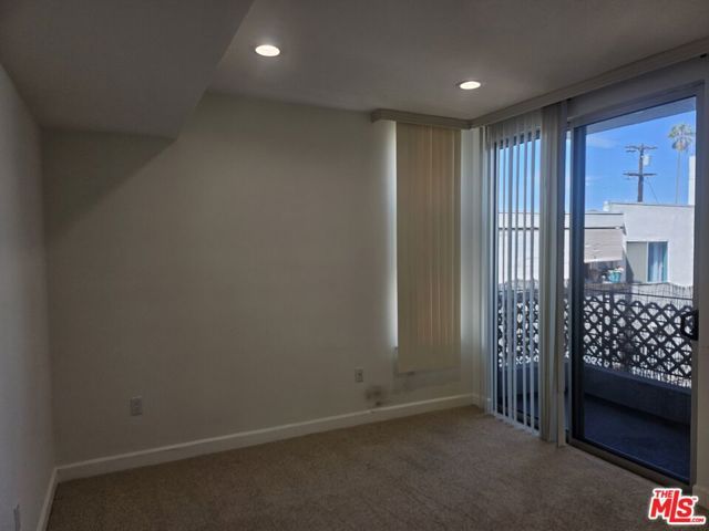 332 S Oxford Avenue 201, Los Angeles, CA 90020