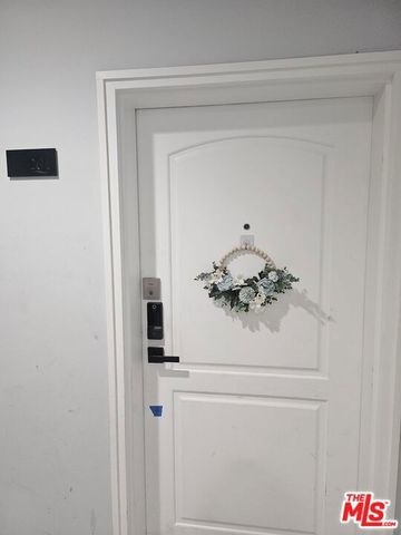 332 S Oxford Avenue 201, Los Angeles, CA 90020