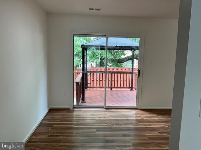 2023 MAYFLOWER DR, Woodbridge, VA 22192