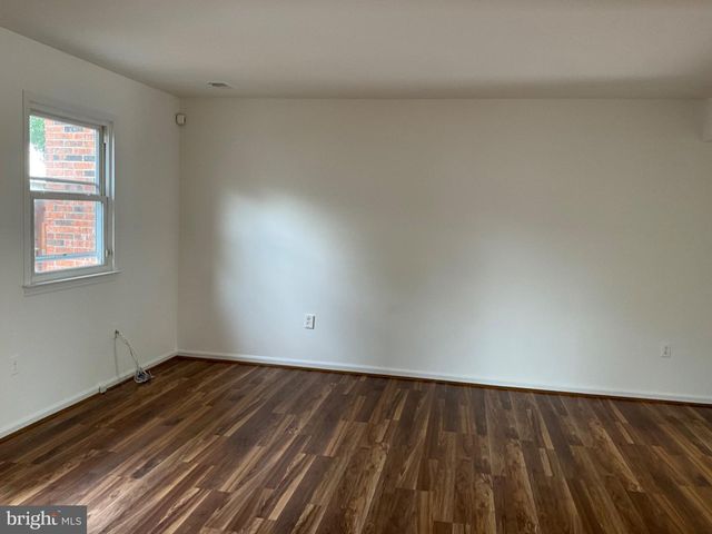 2023 MAYFLOWER DR, Woodbridge, VA 22192