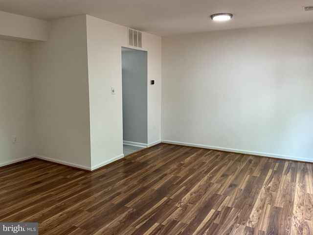 2023 MAYFLOWER DR, Woodbridge, VA 22192