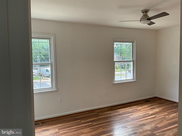2023 MAYFLOWER DR, Woodbridge, VA 22192