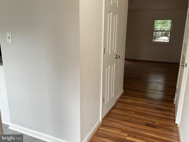2023 MAYFLOWER DR, Woodbridge, VA 22192